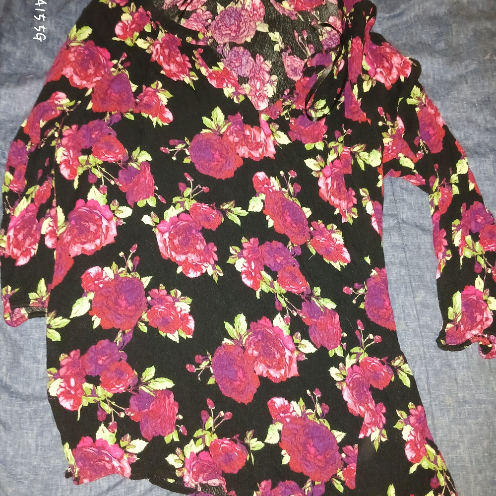 The Pioneer Woman Red and Black Graphic Relaxed Blouse